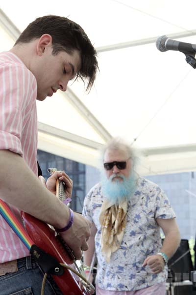 ARIEL PINK'S HAUNTED GRAFFITI AND R. STEVIE MOORE - 2012-05-26 - PARIS - Parc de la Villette - 